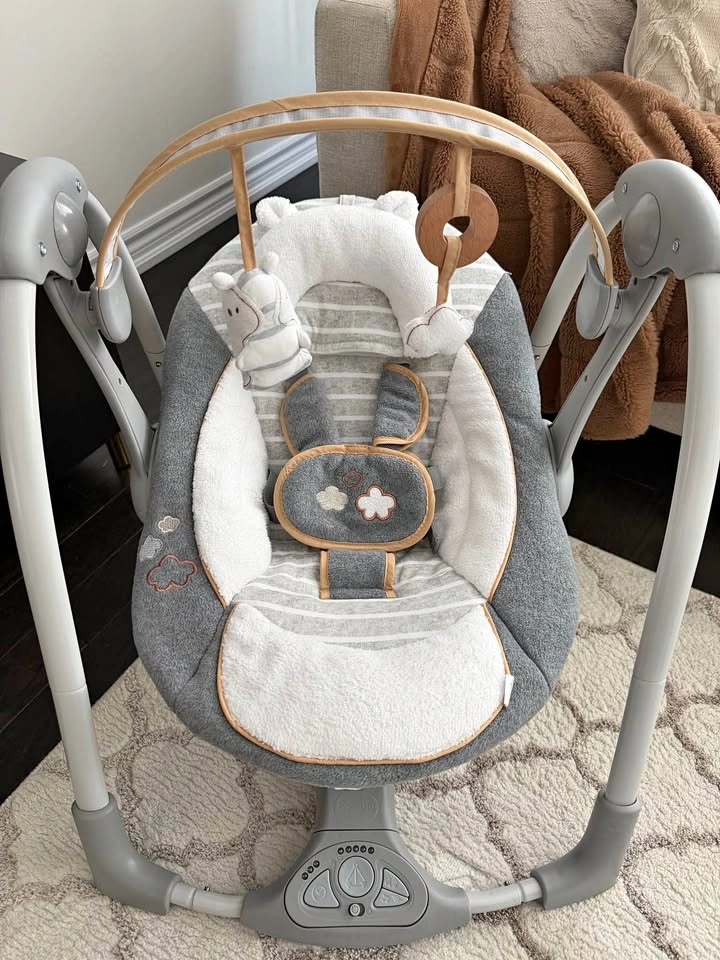 Baby swing