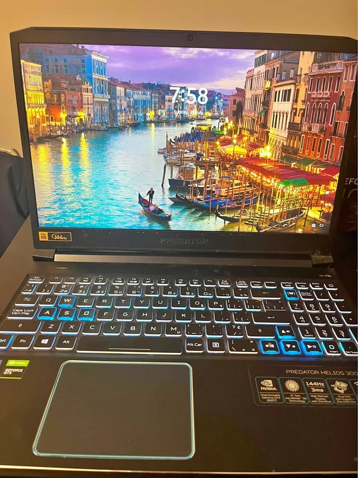 Acer Predator Helios 300 Gaming Laptop