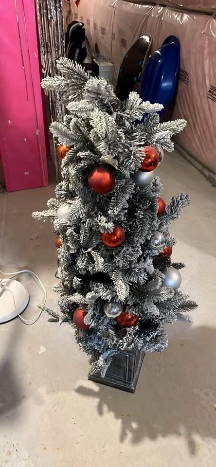 Flocked Pre-Decorated Artificial Christmas Tree in Urn - photo 2