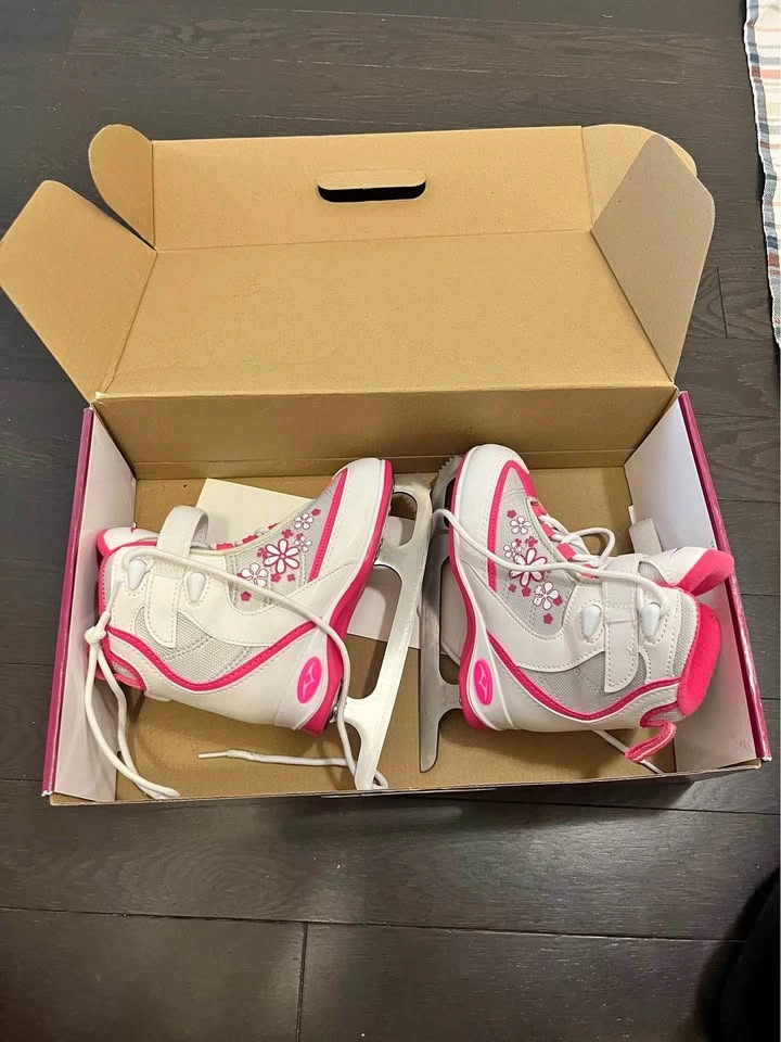 VIC Frost Girls' Ice Skates Size 13Y
