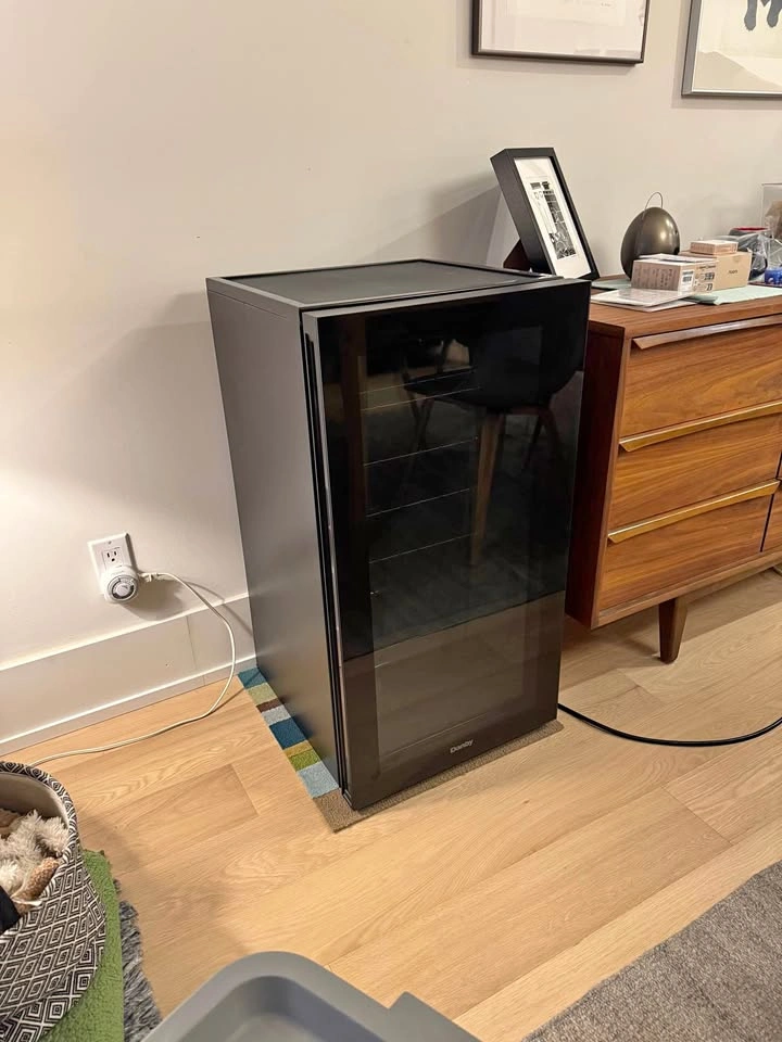 Freestanding Wine / Beer Fridge
