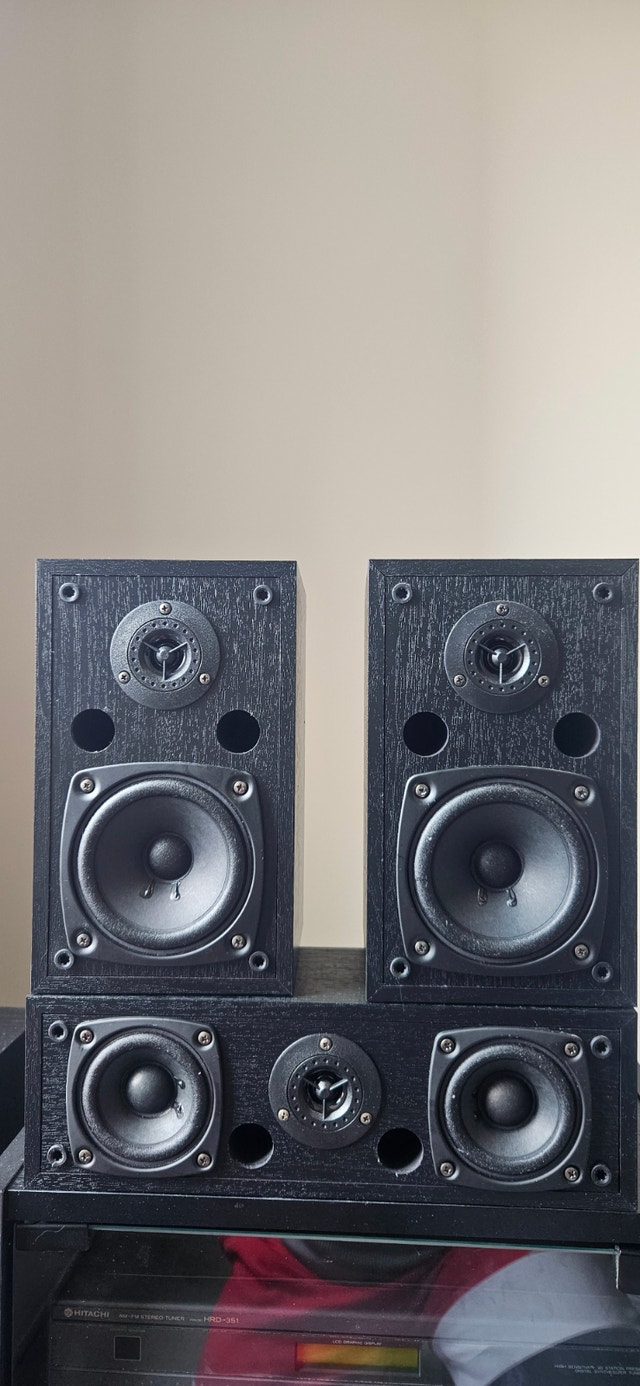 Yamaha 3-Piece Home Theater Speaker Set (NS-AP2800)
