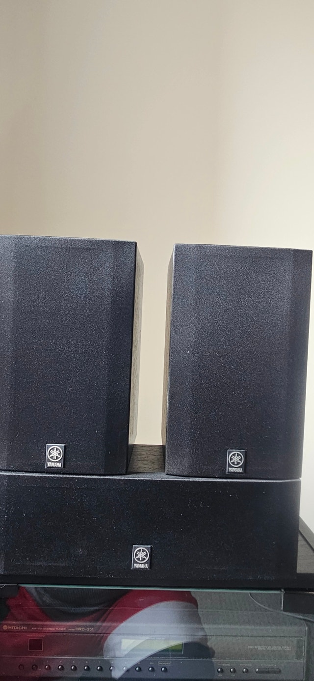 Yamaha 3-Piece Home Theater Speaker Set (NS-AP2800) - photo 2