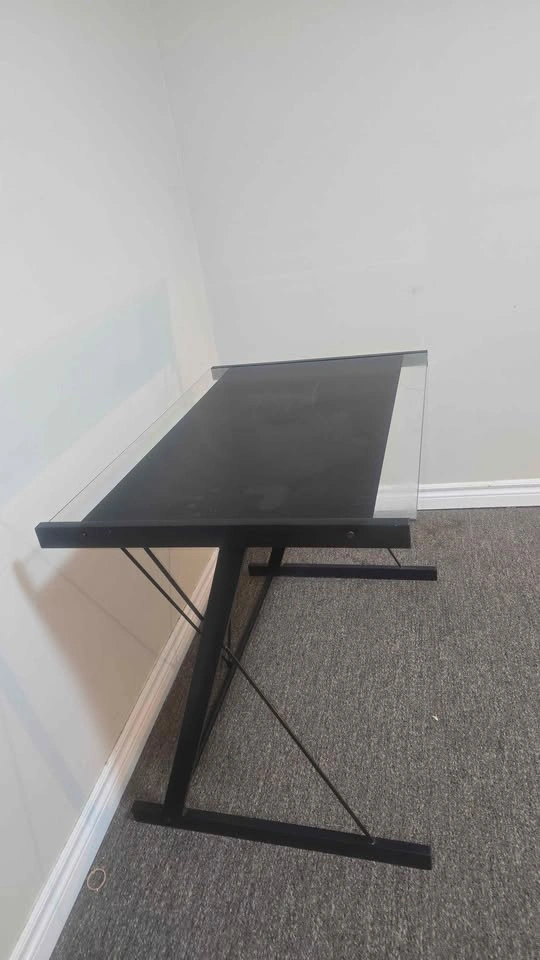 Table - photo 2