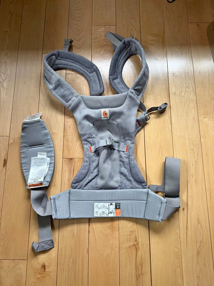 Ergobaby Aerloom Baby Carrier: Light Grey/Grey/Orange