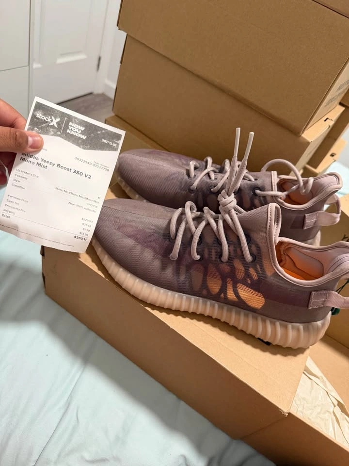 Lot of 10 Yeezys V2 350 Size 11 - photo 2