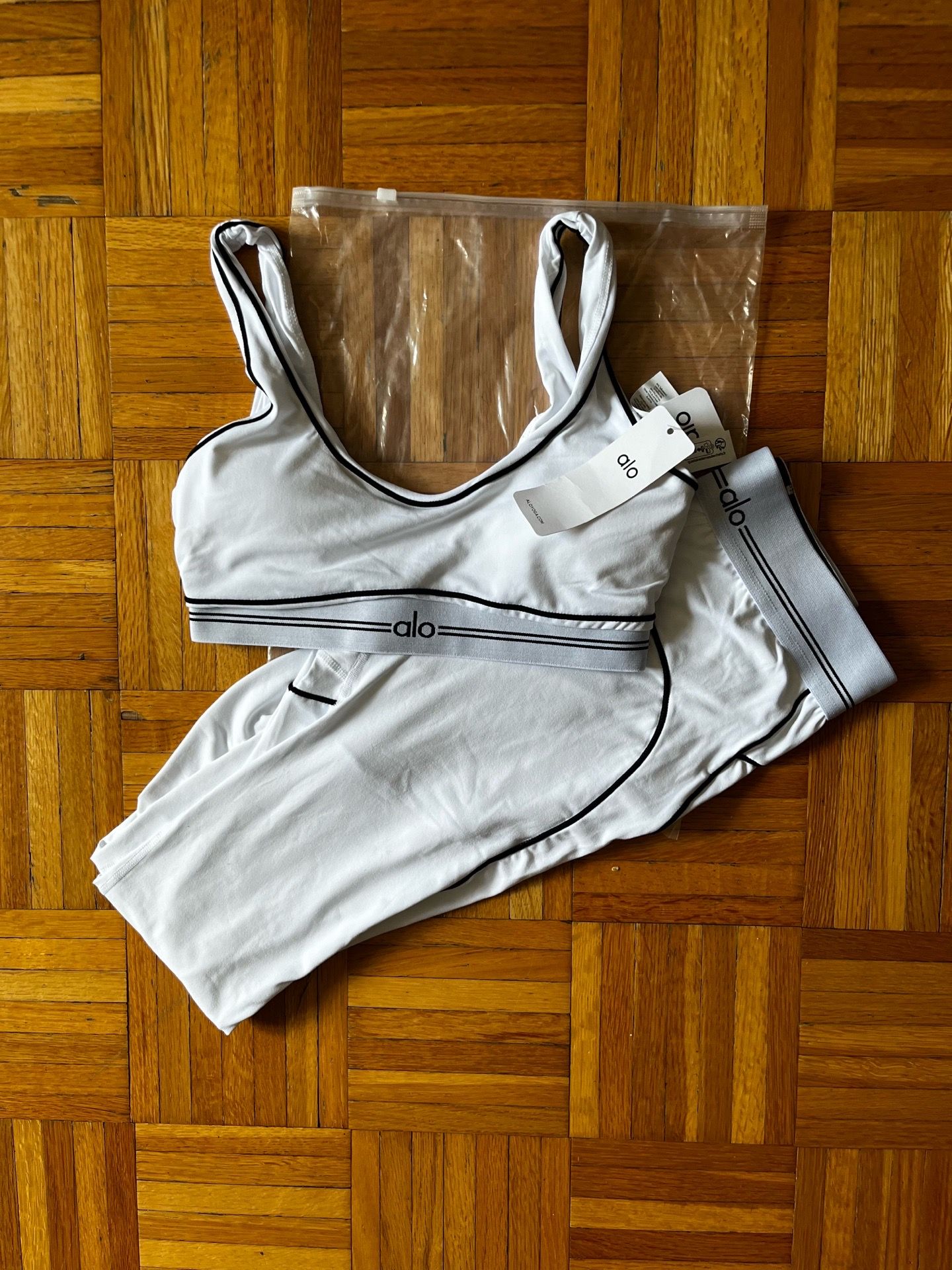 ALO yoga, activewear suit Size:Small