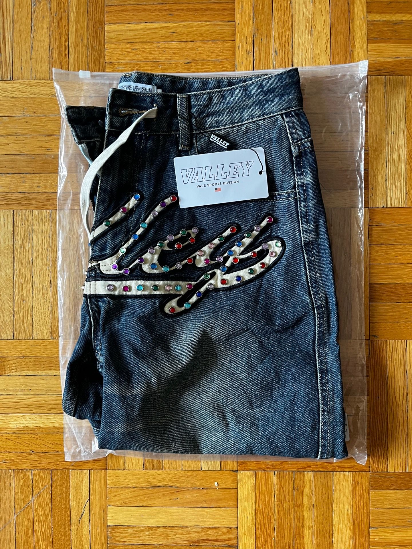 VALE JEAN SHORTS SIZE MEDIUM(32) - photo 3