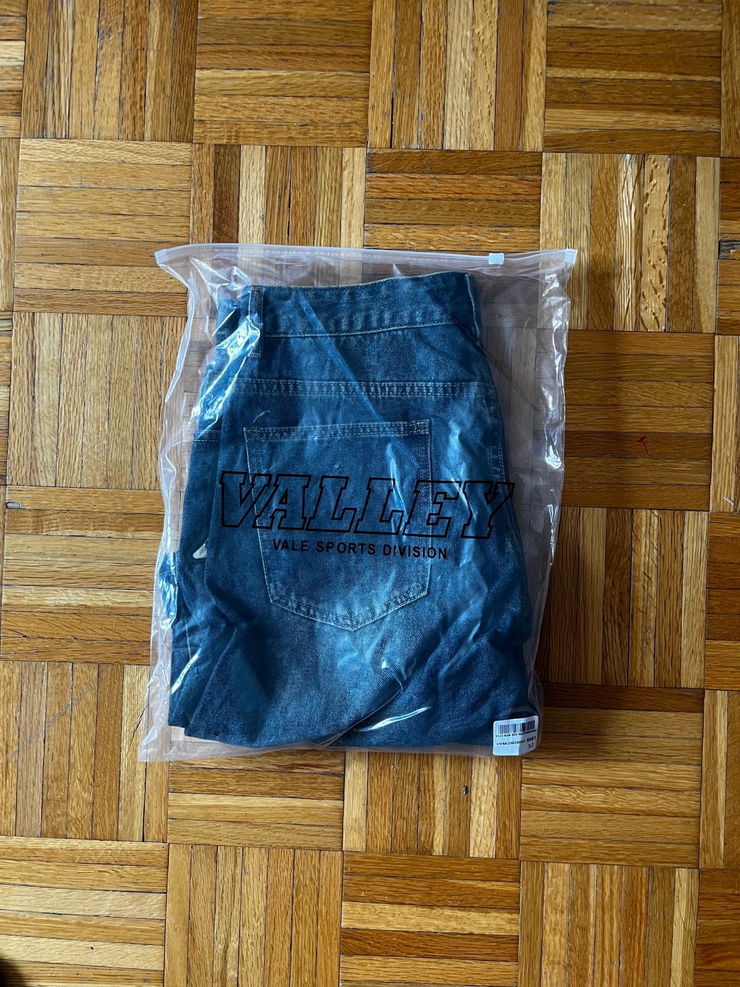 VALE JEAN SHORTS SIZE MEDIUM(32) - photo 4