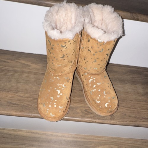 UGG Bailey Bow Suede Shearling Lined Mid-Calf Boots Brown Stars