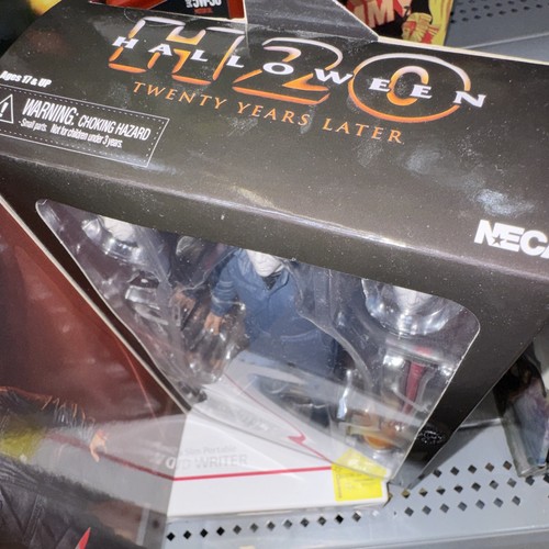 NECA Halloween H20 Michael Myers Ultimate Action Figure - photo 4