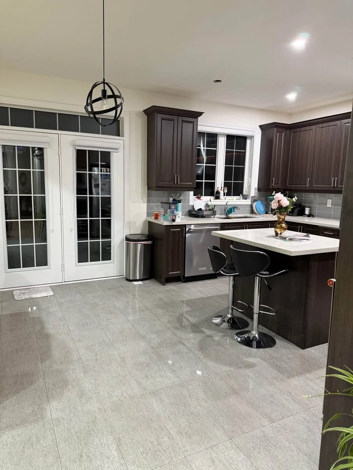 5 Beds 3.5 Baths - House - photo 5