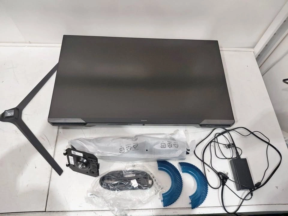 Brand New Samsung 32" FHD Odyssey G3 Gaming Monitor 180Hz