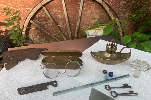 Vintage collection Glasses lamp Key