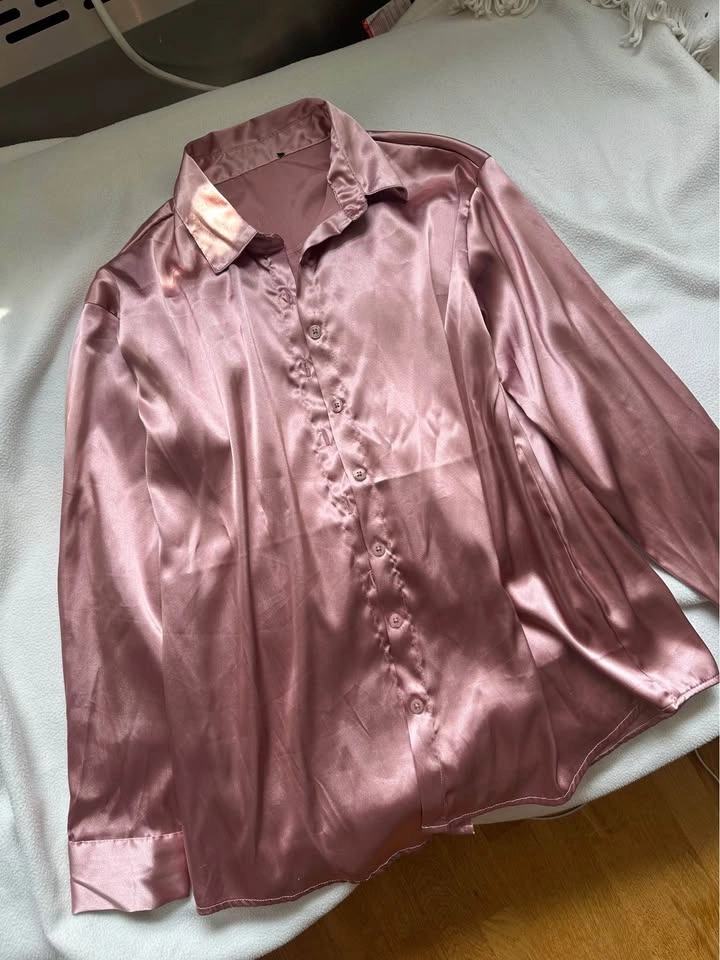 Set of 2 - Satin Blouses - photo 2
