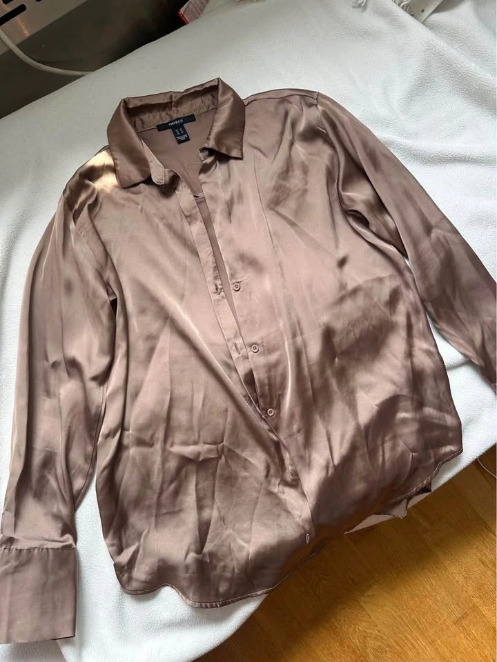 Set of 2 - Satin Blouses - photo 3