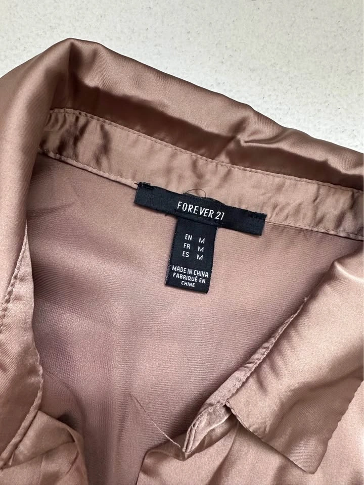 Set of 2 - Satin Blouses - photo 4