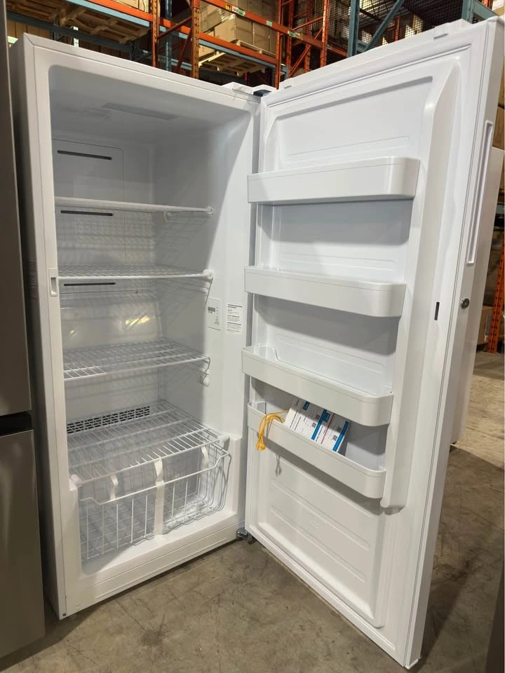 MIDEA 14 cu ft Freezer - photo 2