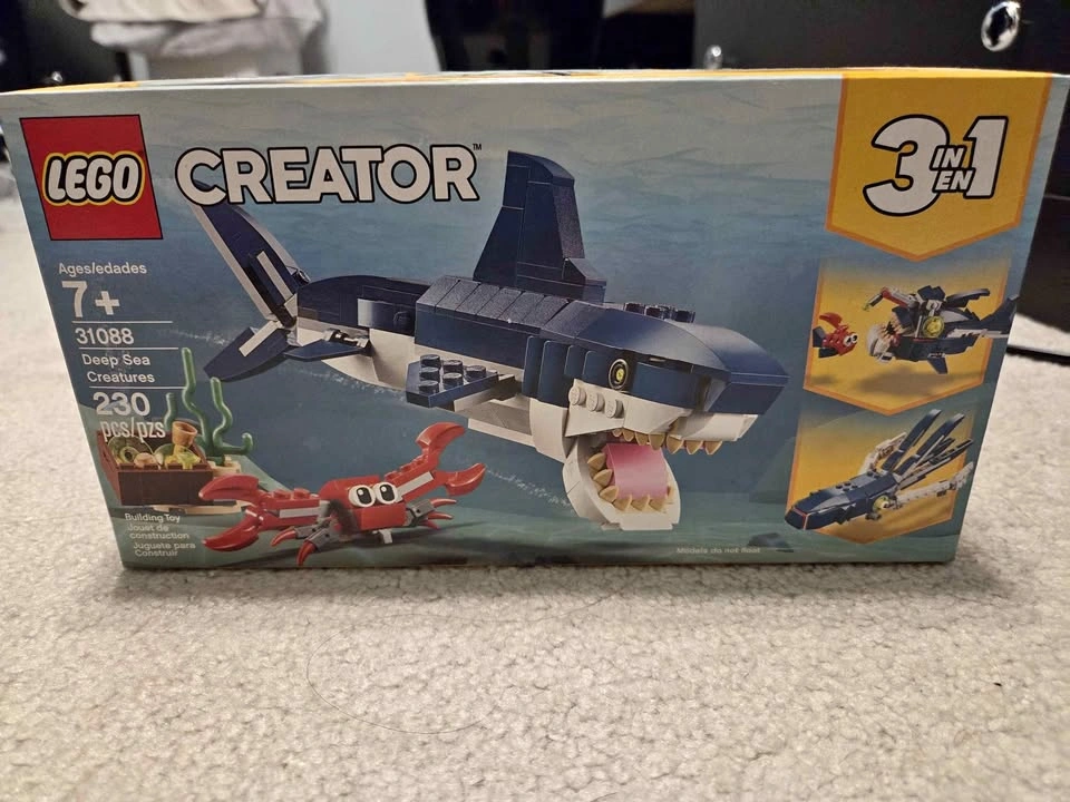 LEGO Creator 3-in-1 Deep Sea Creatures 31088
