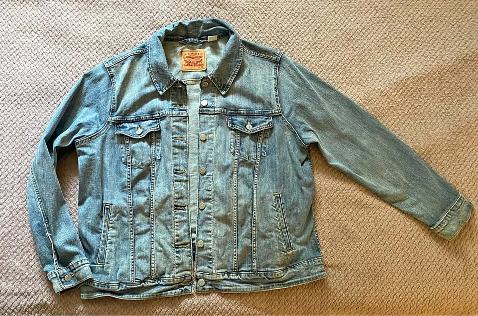 Levi's Denim Trucker Jacket