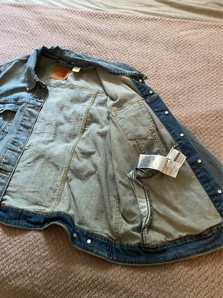 Levi's Denim Trucker Jacket - photo 3