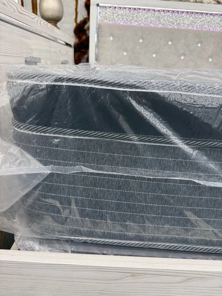 Beautyrest PressureSmart Queen Mattress - photo 4