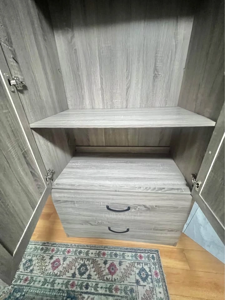 Beautiful solid wooden 2 door spacious wardrobe - photo 3