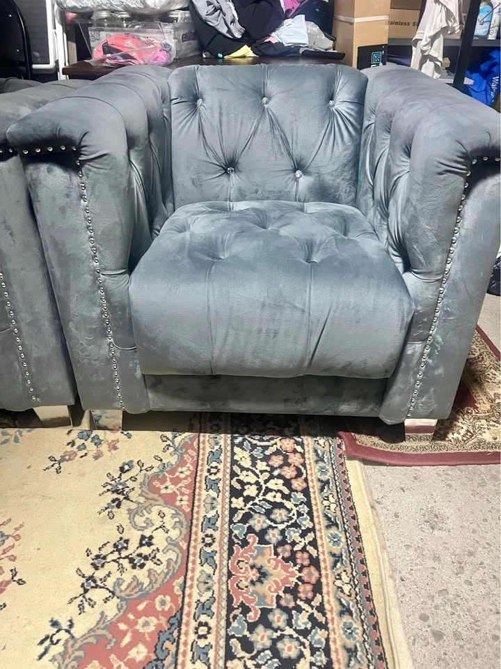 Grey Tufted Velvet Loveseat and Arm Chair - photo 3