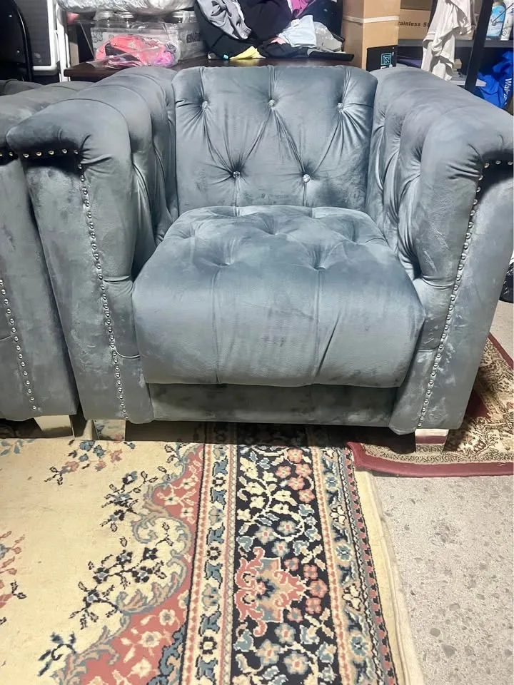Grey Tufted Velvet Loveseat and Arm Chair - photo 3