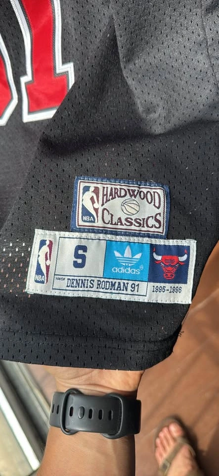 Dennis Rodman Bulls Jersey - photo 2