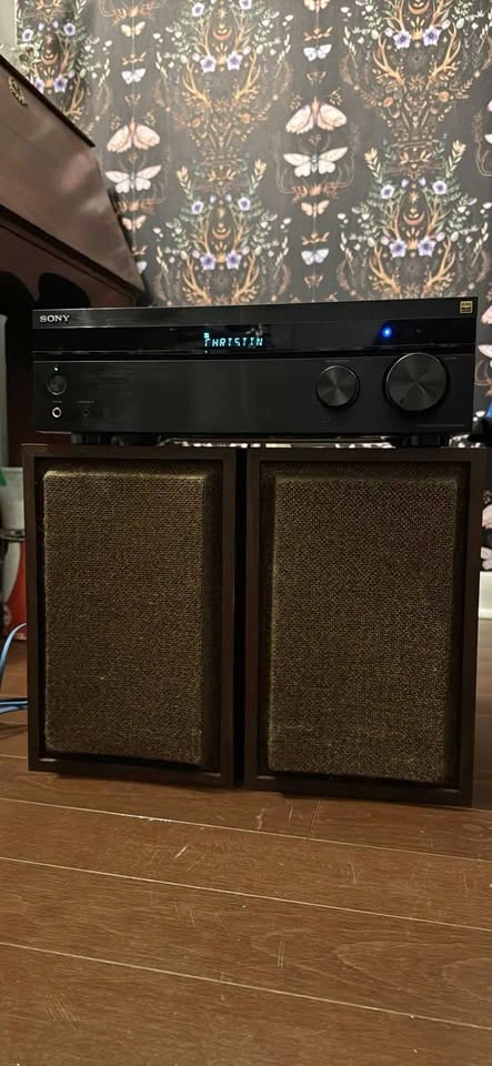 Bose 1970s speakers and modern receiver audio bundle!