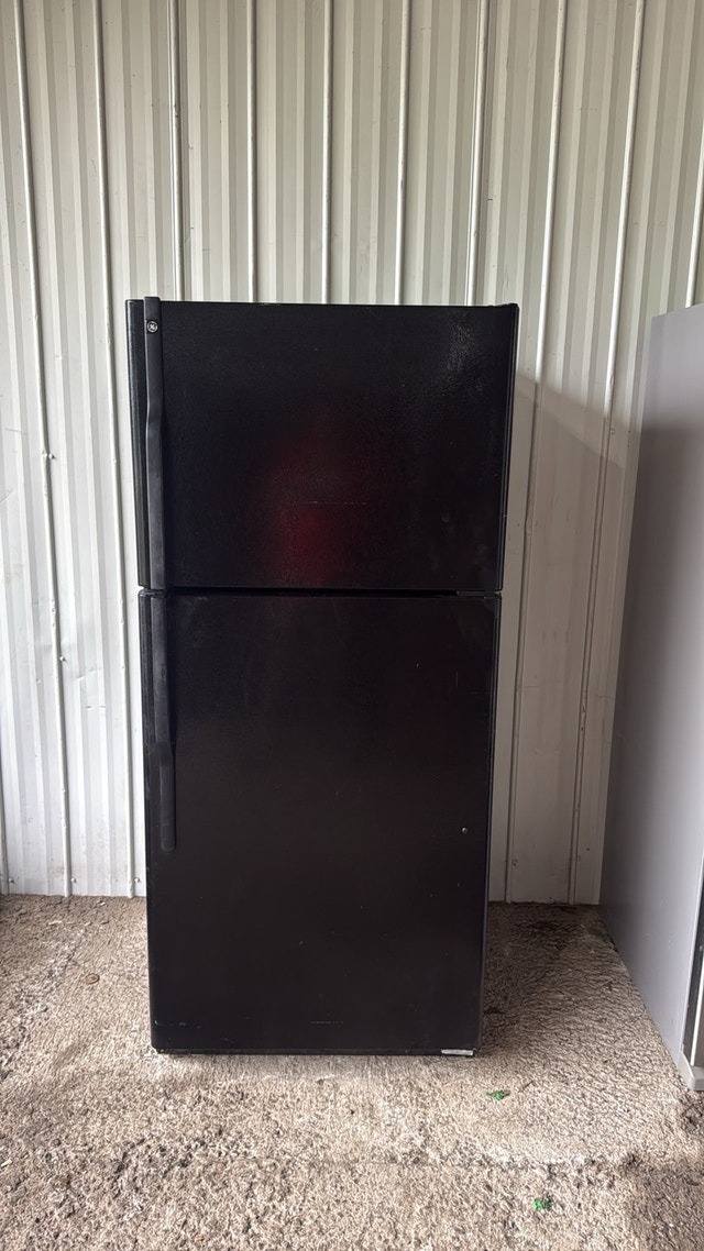 GE Refrigerator