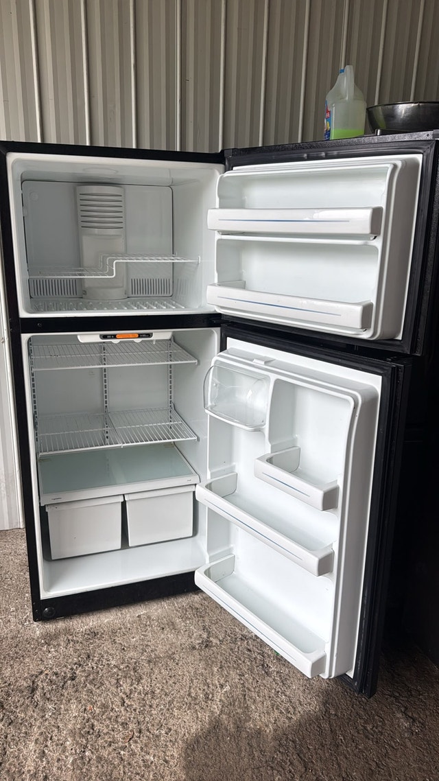 GE Refrigerator - photo 5