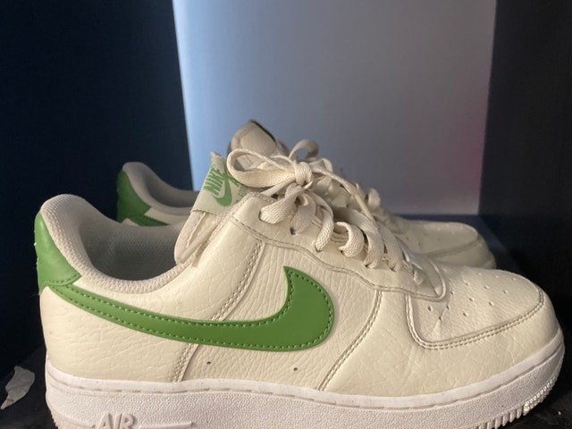 Nike Air Force 1 Women’s 7.5 Cream and Green - photo 3