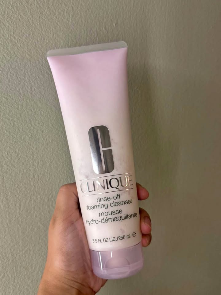 Clinique Rinse-Off Foaming Cleanser