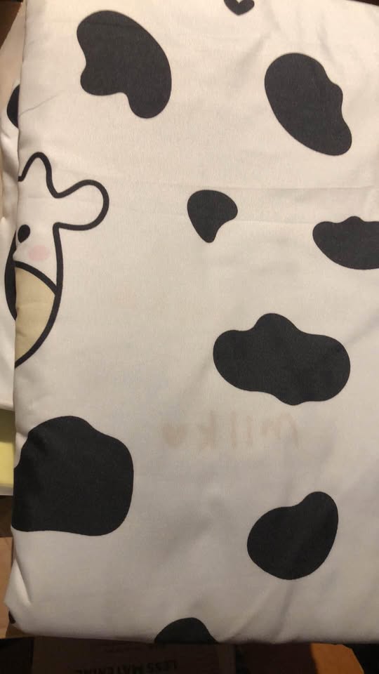 New 3-Piece Twin Duvet Cover Set (Cow and Milk Theme) - photo 2