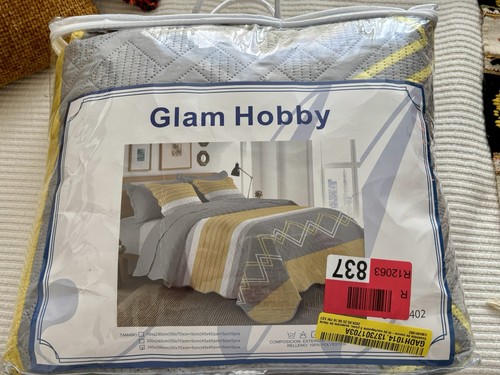 Yellow and Grey 5 Pc Quilt Set - photo 2