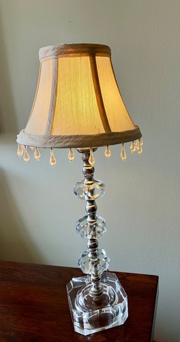 Vintage Leviton Crystal Boudoir lamp - photo 2