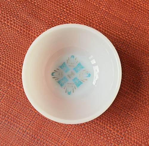 FIRE KING Atomic Blue Heaven dessert bowl berry bowl Milk Glass - photo 2