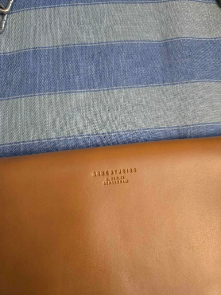 ACNE STUDIOS LEATHER LONG FOLD OVER SHOULDER BAG IN CAMEL - photo 2