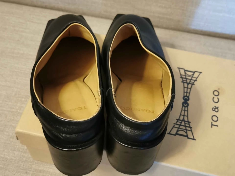TO & CO. Black Cowhide Suede Mules/Heels in WOMENS SIZE 8 - photo 4