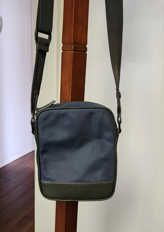 Ted Baker Crossbody Bag - Excellent Condition - photo 4