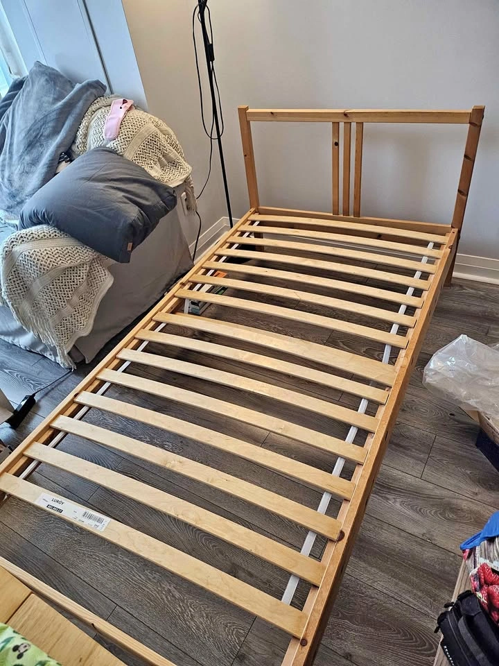 Ikea single bed mattress frame