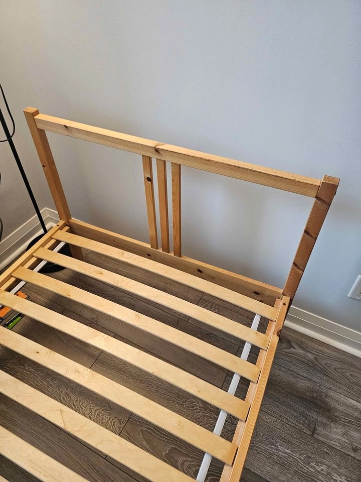 Ikea single bed mattress frame - photo 3