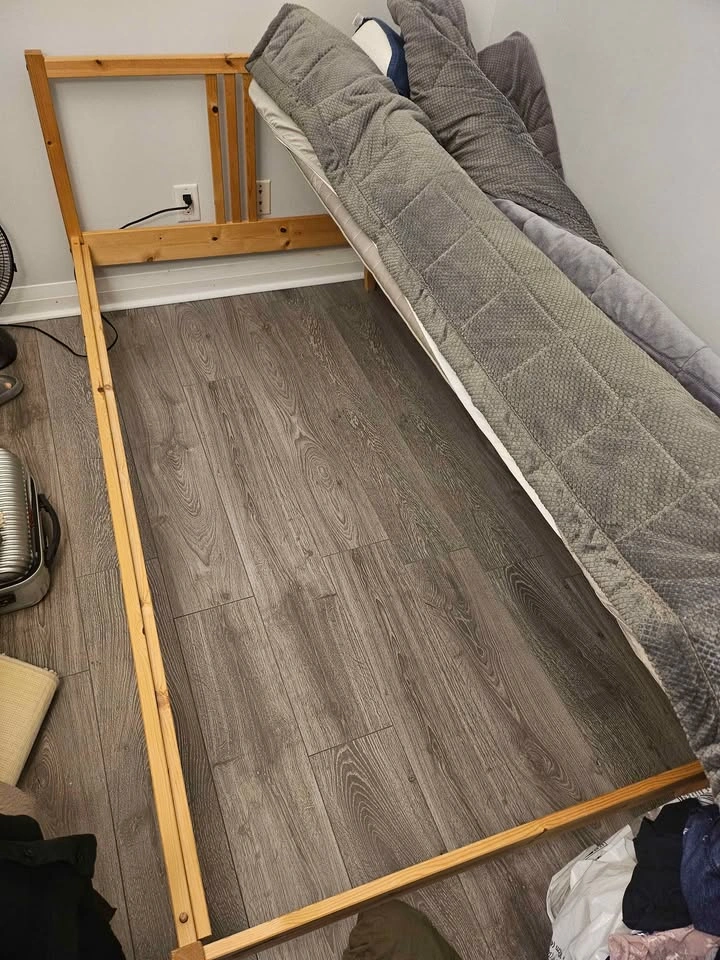 Ikea single bed mattress frame - photo 5