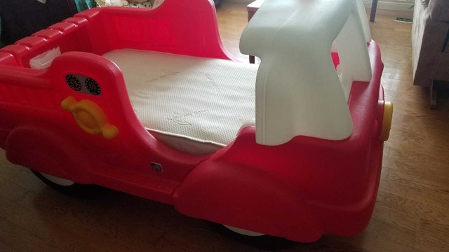 Step2 Firetruck bed for toddler to 6 yr old - photo 5