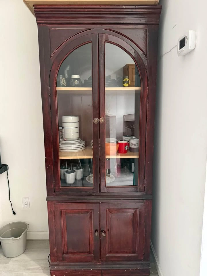Vintage Wooden China Cabinet / Hutch - photo 2