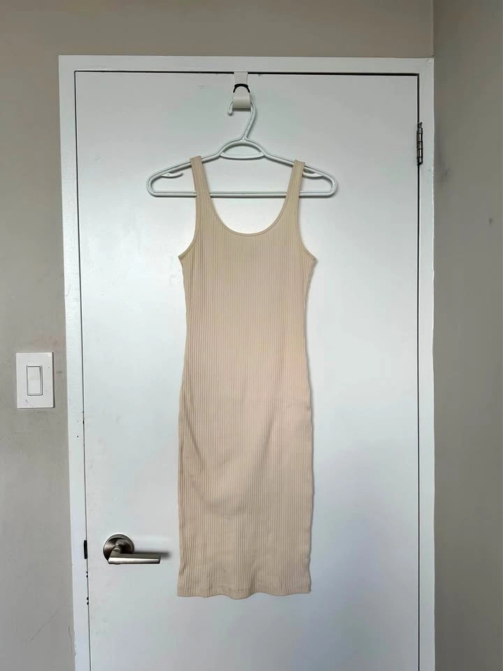 Wilfred Free Midi Bodycon Dress