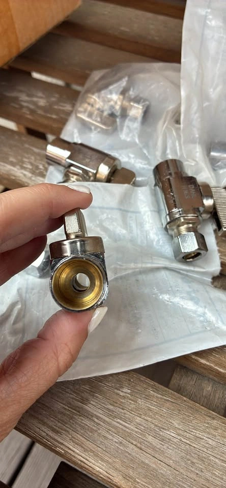 Brand new, Dahl 1/2" Female Solder x 3/8" OD Compression Angle V - photo 4
