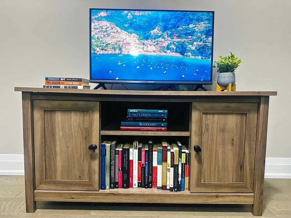 Modern TV Stand / Entertainment Unit – 120 cm (47") Wide